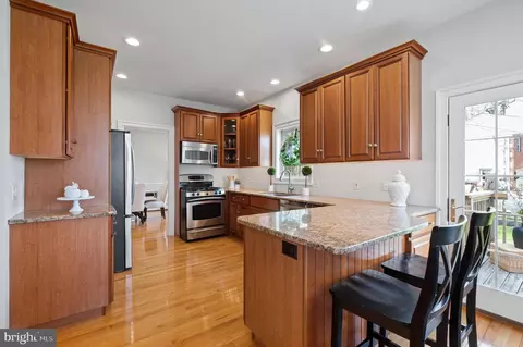 Kitchen - 54 Oakford Rd, Wayne, PA 19087 photo 3 of 4