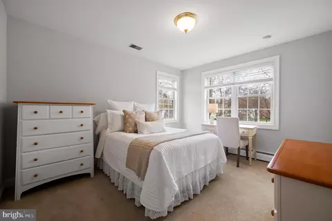 Bedroom - 54 Oakford Rd, Wayne, PA 19087 photo 3 of 7