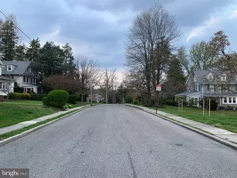 View/Area - 77 S Rolling Rd, Springfield, PA 19064 photo 2 of 2