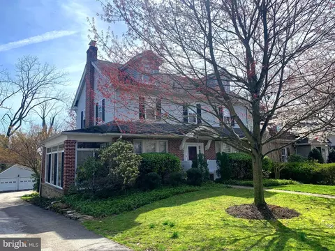 Exterior - 77 S Rolling Rd, Springfield, PA 19064 photo 2 of 13