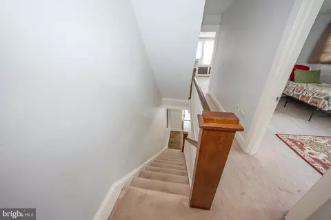 Entry Way - 232 Powell Rd, Springfield, PA 19064 photo 2 of 3