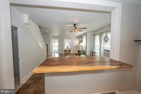 Entry Way - 232 Powell Rd, Springfield, PA 19064 photo 1 of 3