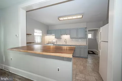 Kitchen - 232 Powell Rd, Springfield, PA 19064 photo 1 of 3