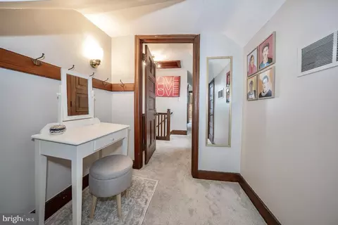 Bath - 465 Belrose Ln, Wayne, PA 19087 photo 9 of 11