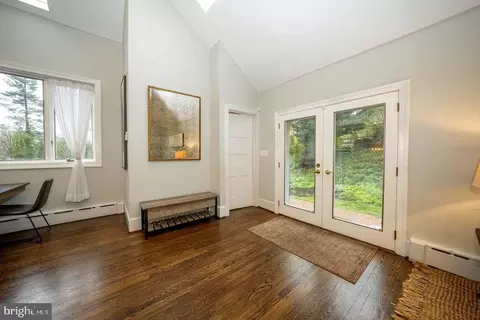 Entry Way - 465 Belrose Ln, Wayne, PA 19087 photo 3 of 7
