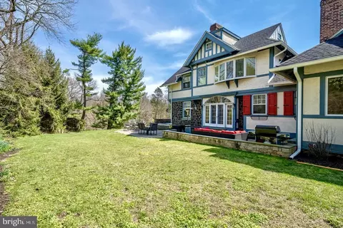 Exterior - 465 Belrose Ln, Wayne, PA 19087 photo 8 of 11