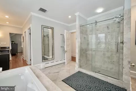 Bath - 465 Belrose Ln, Wayne, PA 19087 photo 5 of 11