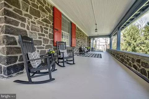 Exterior - 465 Belrose Ln, Wayne, PA 19087 photo 5 of 11