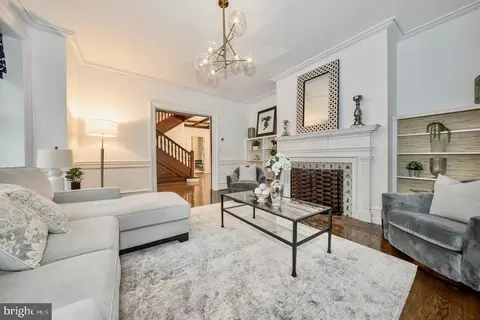 Living - 465 Belrose Ln, Wayne, PA 19087 photo 3 of 18