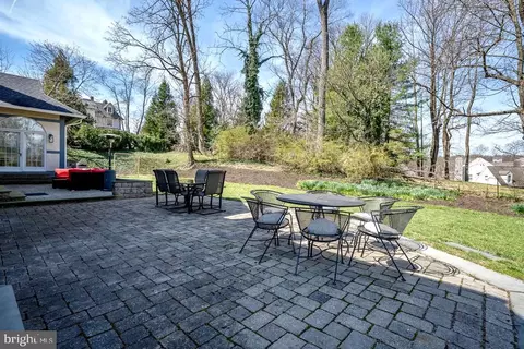 Exterior - 465 Belrose Ln, Wayne, PA 19087 photo 9 of 11