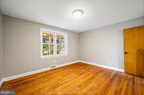 Bedroom - 2620 Central Ave, Marcus Hook, PA 19061 photo 3 of 5