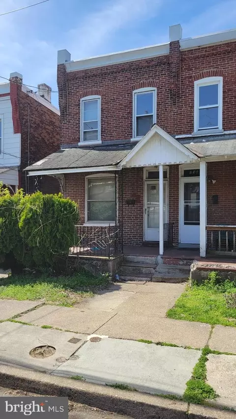 734 Jeffrey St, Chester, PA 19013