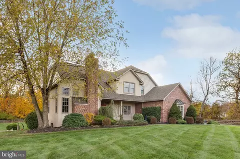 316 Thornton Rd, Thornton, PA 19373