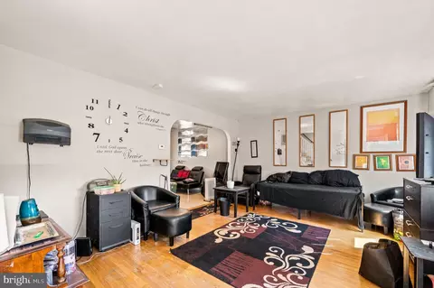 Living - 337 Maypole Rd, Upper Darby, PA 19082 photo 2 of 2