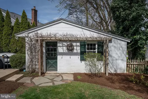 Exterior - 419 Locust Rd, Wayne, PA 19087 photo 11 of 17