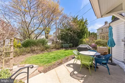 Exterior - 419 Locust Rd, Wayne, PA 19087 photo 12 of 17
