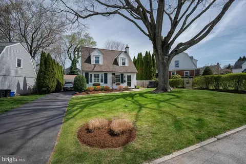 Exterior - 419 Locust Rd, Wayne, PA 19087 photo 15 of 17