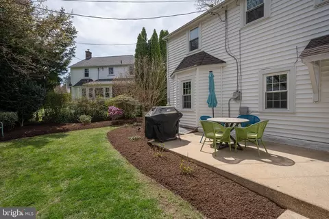 Exterior - 419 Locust Rd, Wayne, PA 19087 photo 8 of 17