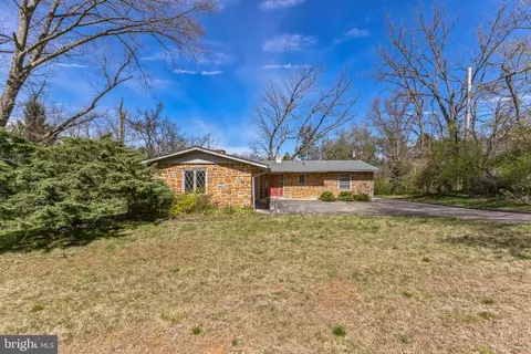 474 Marlbridge Rd, Bryn Mawr, PA 19010