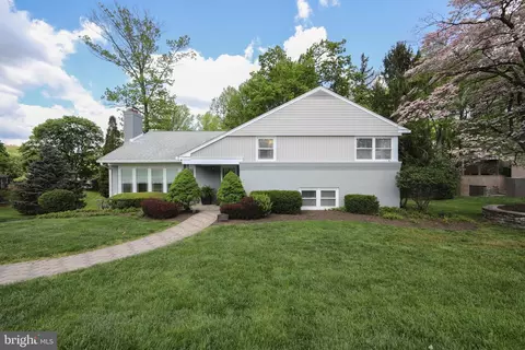 771 Louise Dr, Springfield, PA 19064