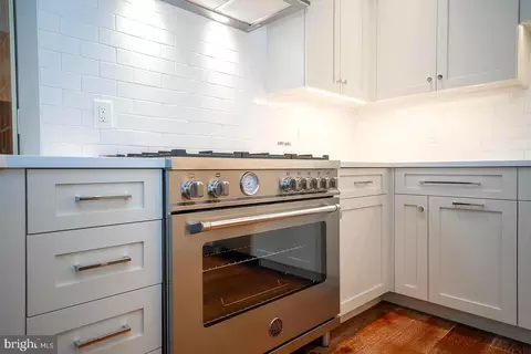 Kitchen - 427 E Lancaster Ave #1204, Wayne, PA 19087 photo 5 of 5