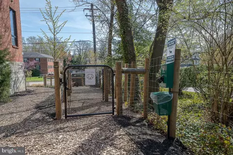 View/Area - 427 E Lancaster Ave #1204, Wayne, PA 19087 photo 1 of 4