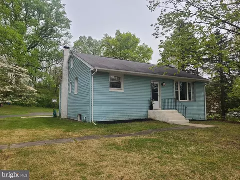 4453 Garnet Mine Rd, Boothwyn, PA 19061