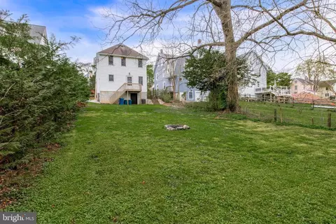Exterior - 252 N Aberdeen Ave, Wayne, PA 19087 photo 4 of 5