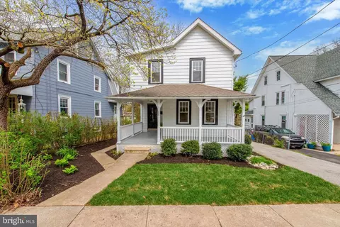 252 N Aberdeen Ave, Wayne, PA 19087
