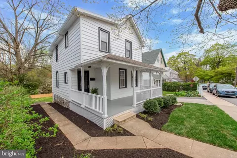 Exterior - 252 N Aberdeen Ave, Wayne, PA 19087 photo 2 of 5