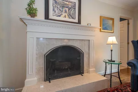 Living - 213 Ravenscliff Rd, Wayne, PA 19087 photo 5 of 10