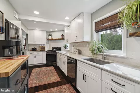 Kitchen - 844 Cricket Rd, Secane, PA 19018 photo 4 of 7