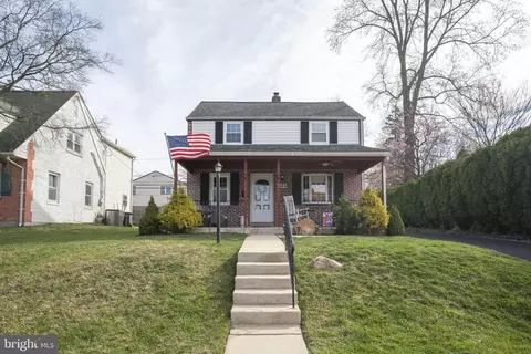 844 Cricket Rd, Secane, PA 19018