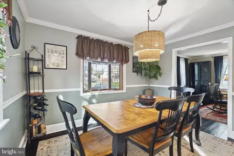 Dining - 844 Cricket Rd, Secane, PA 19018 photo 3 of 6