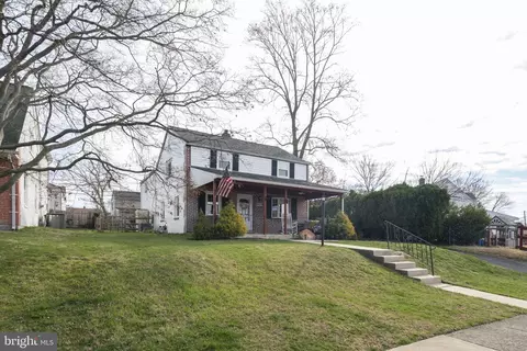 Exterior - 844 Cricket Rd, Secane, PA 19018 photo 2 of 13