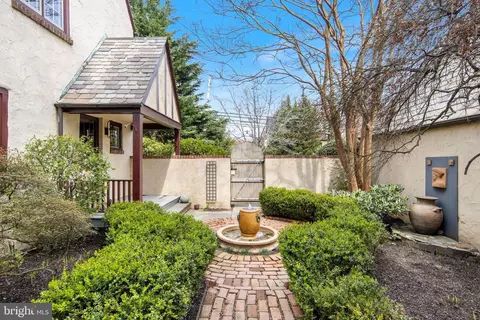 113 Banbury Way, Wayne, PA 19087