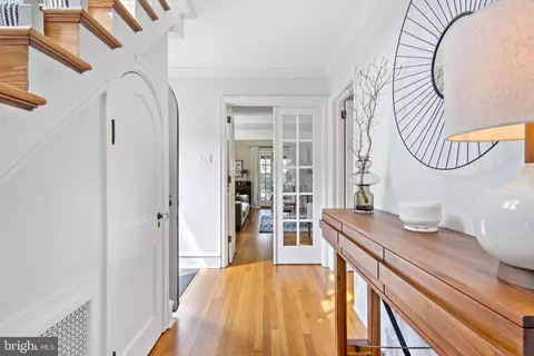 Entry Way - 113 Banbury Way, Wayne, PA 19087 photo 2 of 6
