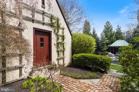 Exterior - 113 Banbury Way, Wayne, PA 19087 photo 9 of 17