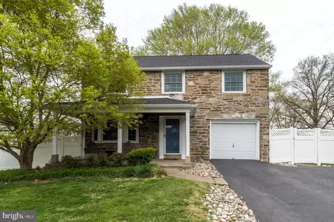 46 Meetinghouse Ln, Springfield, PA 19064