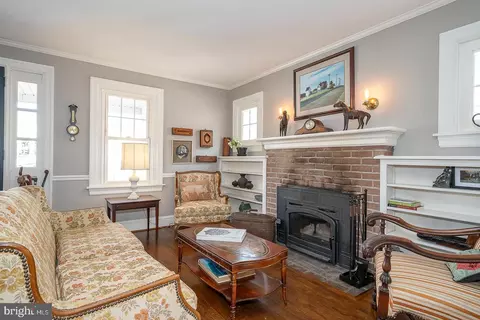 Living - 118 Conestoga Rd, Wayne, PA 19087 photo 2 of 5