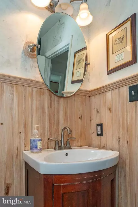 Bath - 118 Conestoga Rd, Wayne, PA 19087 photo 1 of 5