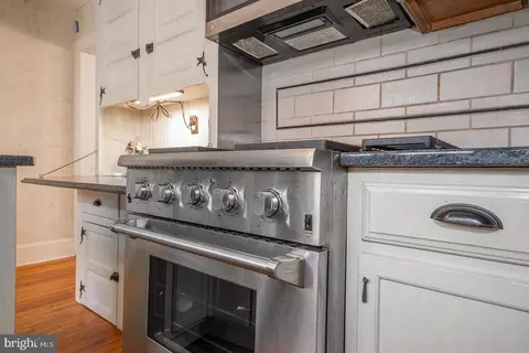 Kitchen - 118 Conestoga Rd, Wayne, PA 19087 photo 4 of 5