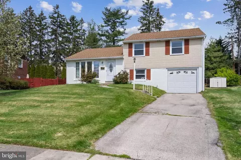Exterior - 872 Rhoads Dr, Springfield, PA 19064 photo 2 of 6