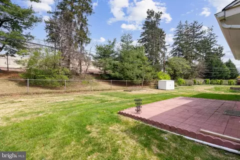 Exterior - 872 Rhoads Dr, Springfield, PA 19064 photo 4 of 6