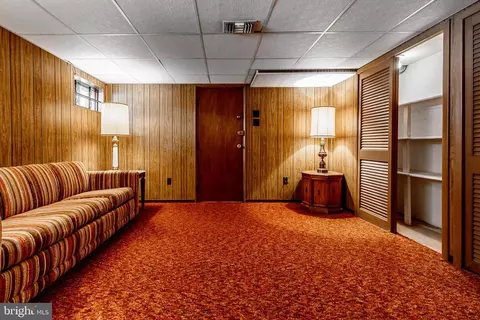 Living - 249 West Ave, Springfield, PA 19064 photo 5 of 5