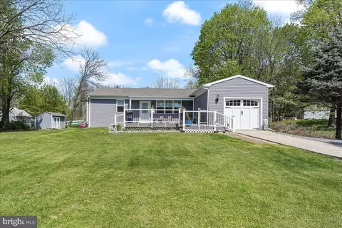 50 Ellston Rd, Aston, PA 19014