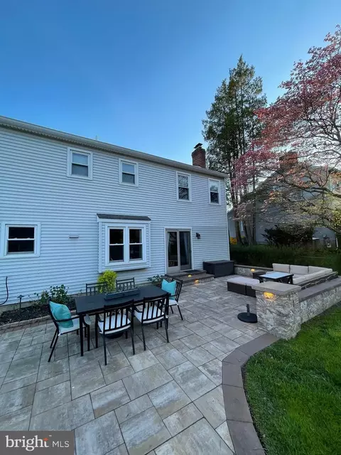 Exterior - 791 W Rolling Rd, Springfield, PA 19064 photo 10 of 12
