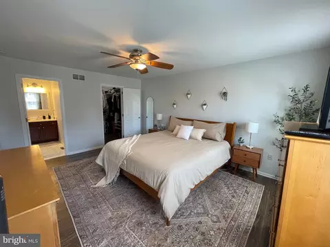 Bedroom - 791 W Rolling Rd, Springfield, PA 19064 photo 1 of 4