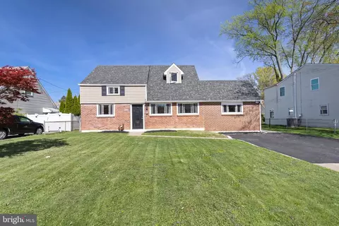710 Brighton Ter, Secane, PA 19018