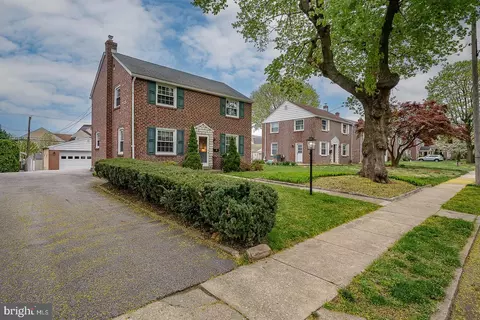 43 Netherwood Dr, Springfield, PA 19064